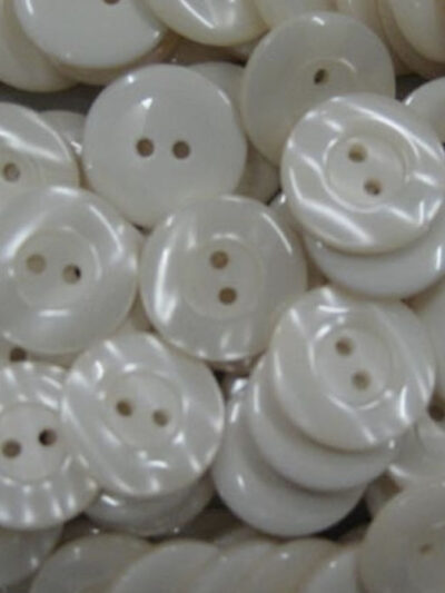 cream 20mm buttons